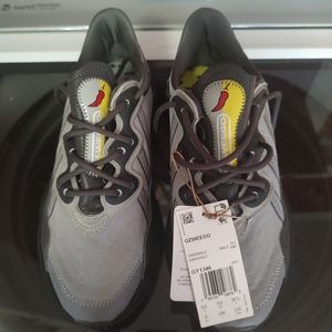 Adidas Ozweego sneakers shoes sz 6 NEW NWT